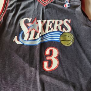 Euc Iverson basketball jersey size youth XL